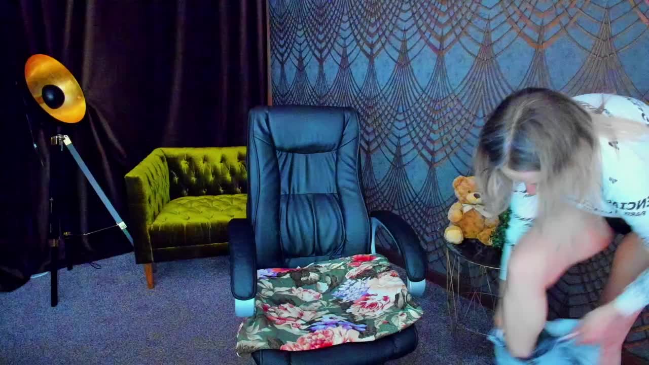 AnnaSnow Cam Model Chat March 29, 2026