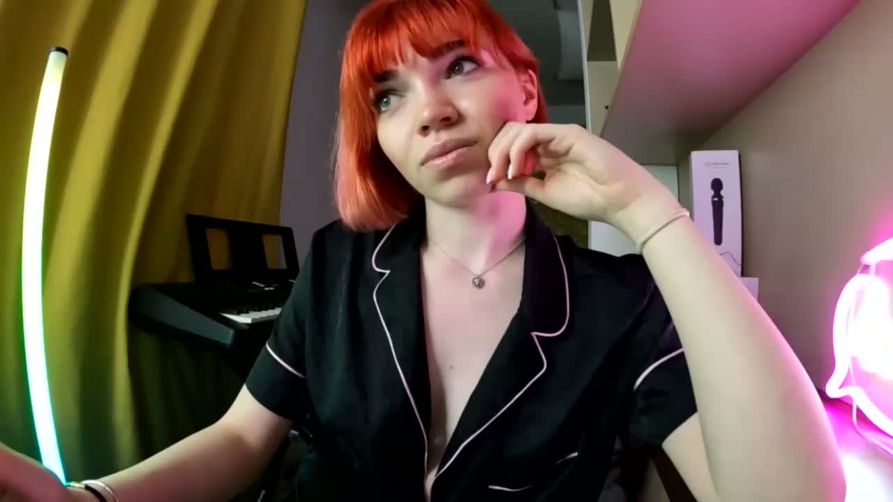 olivka-flower Cam Model Chat March 30, 2026