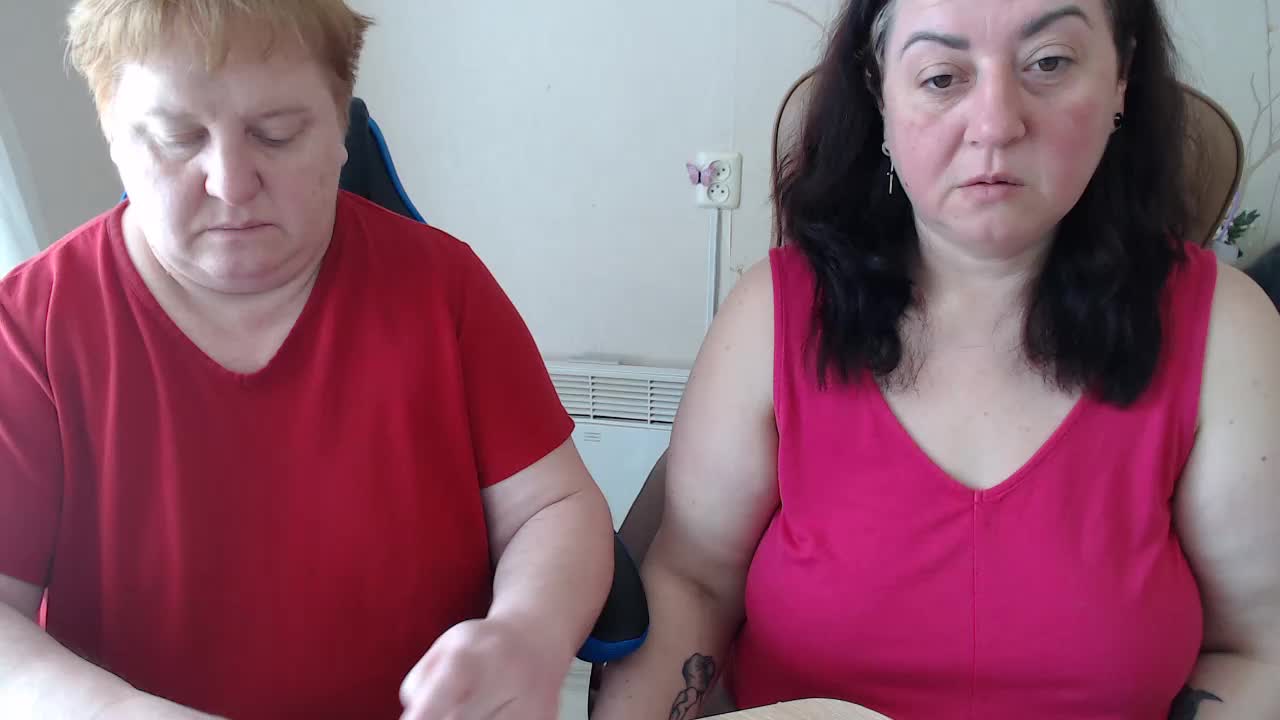XMollyJaneEX Cam Model Chat March 30, 2026