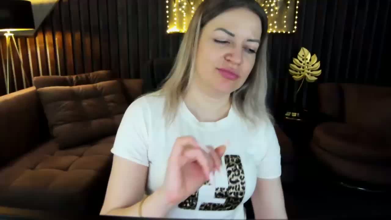 AnnaSnow Cam Model Chat March 30, 2026