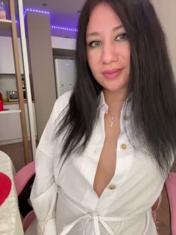 -Lune Cam Model Chat March 31, 2026