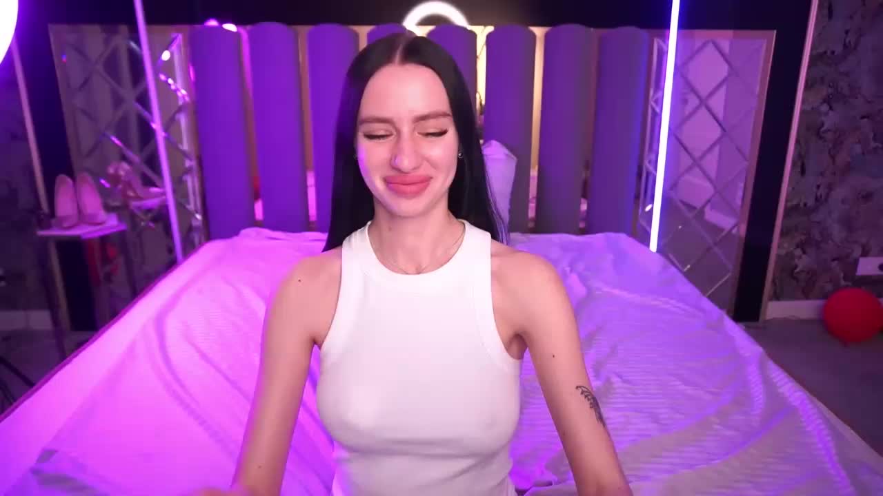 SnowWhiteee Cam Model Chat March 31, 2026