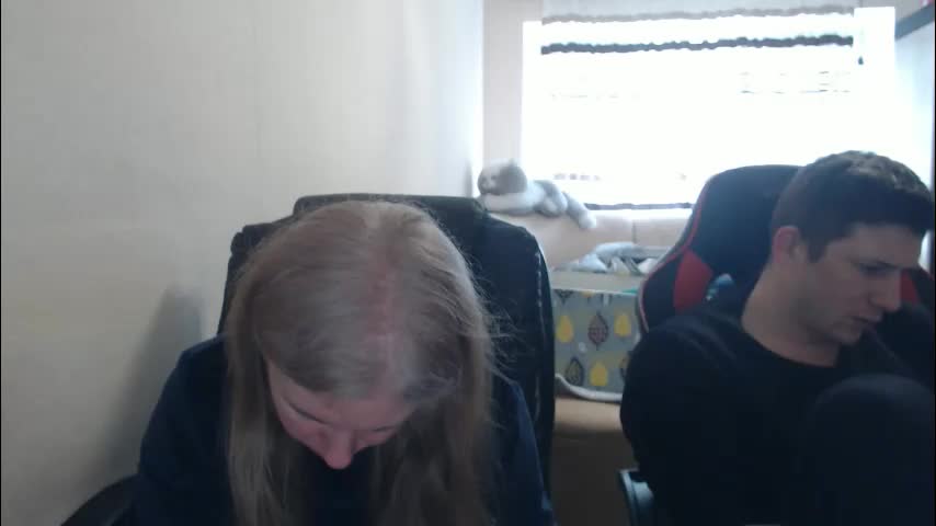 jenisandpeter Cam Model Chat March 31, 2026