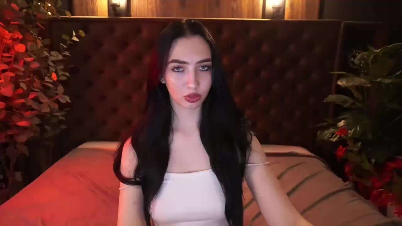 WildKittenX Cam Model Chat March 31, 2026