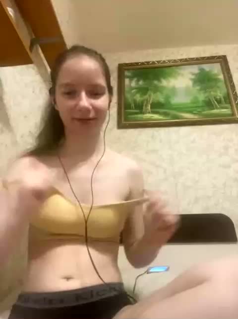 krashihayourheart Cam Model Chat March 31, 2026