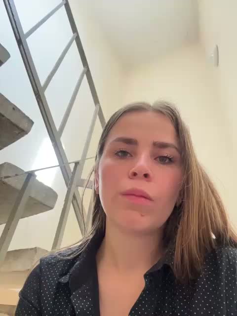 LolaSexxx Cam Model Chat March 31, 2026