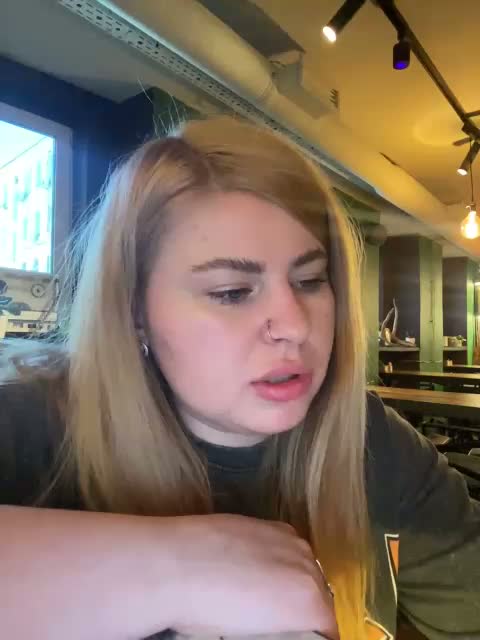 Grushenka-999 Cam Model Chat March 31, 2026