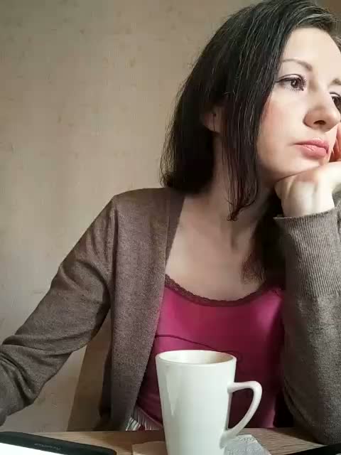 Viviennn Cam Model Chat March 31, 2026