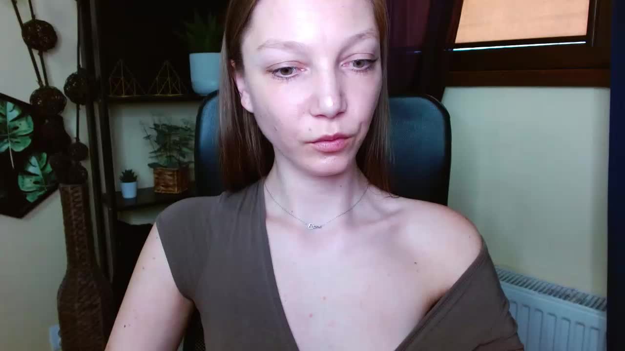 EmillyExtasy Cam Model Chat March 31, 2026