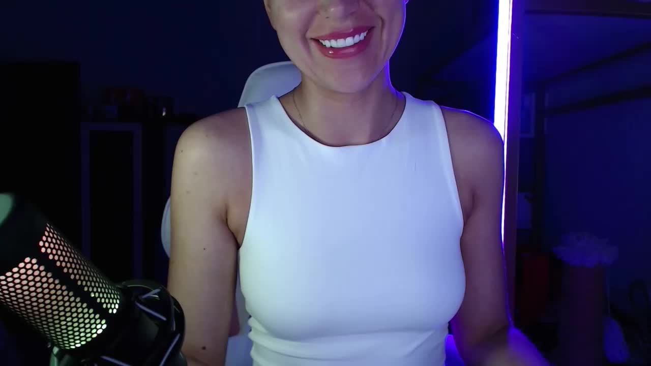 QWEENII Cam Model Chat March 31, 2026