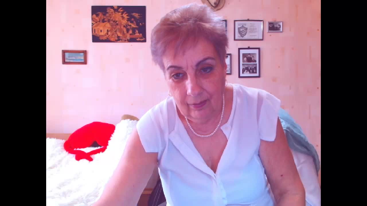 Victoria5643 Cam Model Chat March 31, 2026