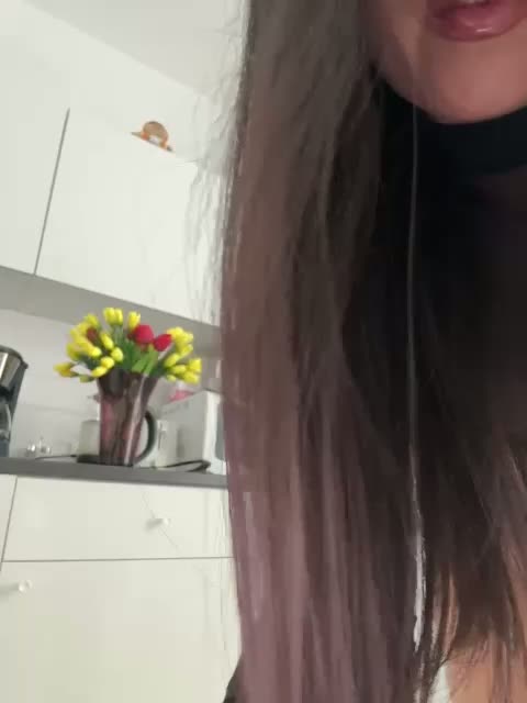 Liza_Klitorchuk Cam Model Chat March 31, 2026