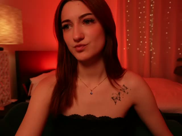 MilaFlame Cam Model Chat March 31, 2026