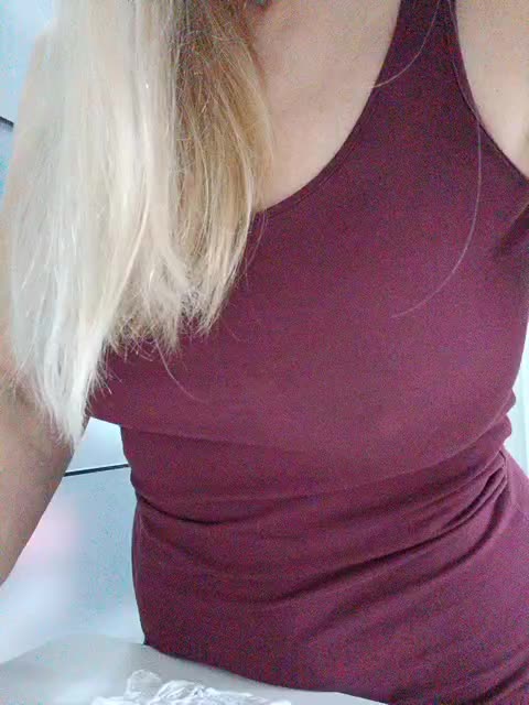 Tata42 Cam Model Chat March 31, 2026