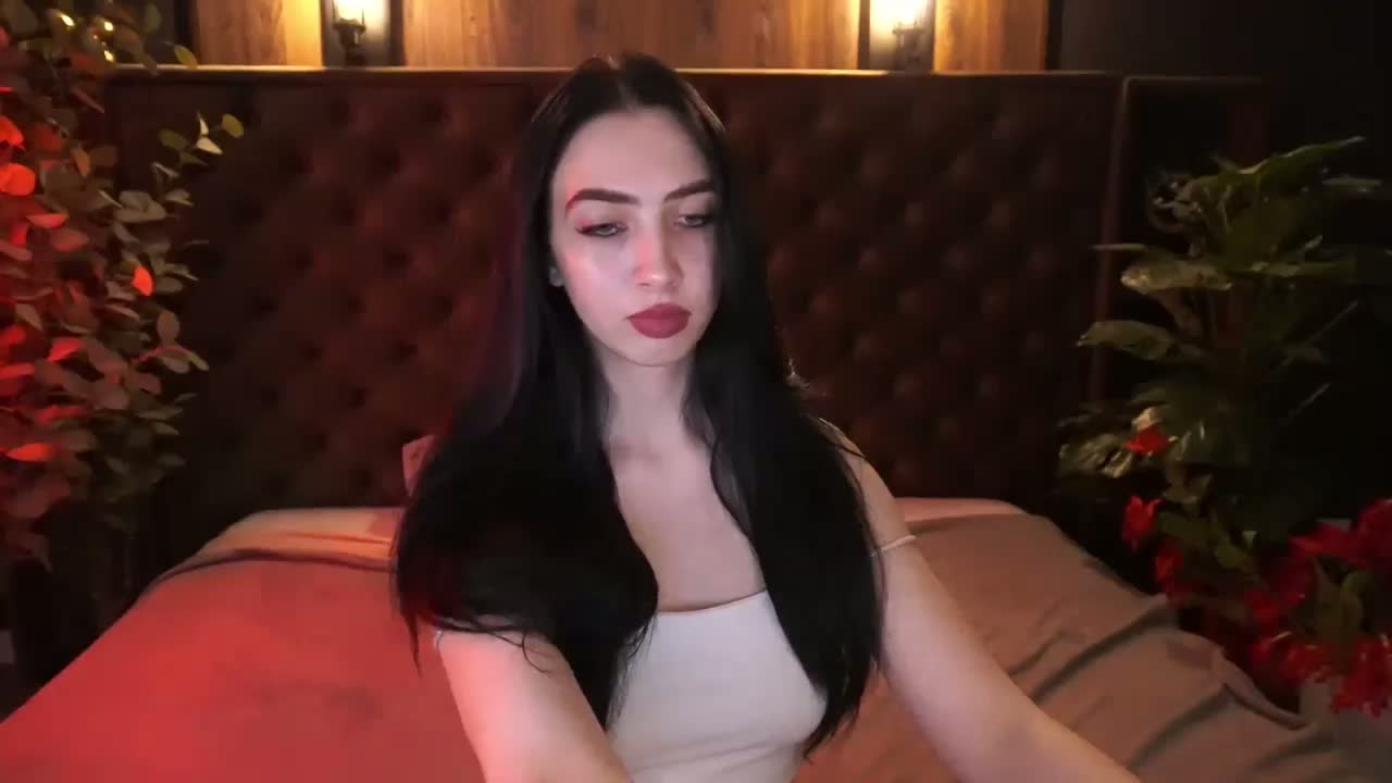 WildKittenX Cam Model Chat March 31, 2026