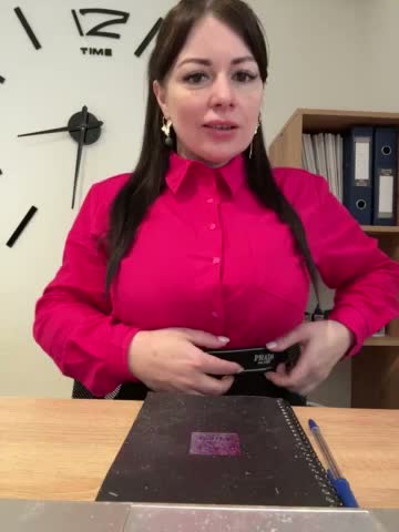 Fox_Black Cam Model Chat March 31, 2026