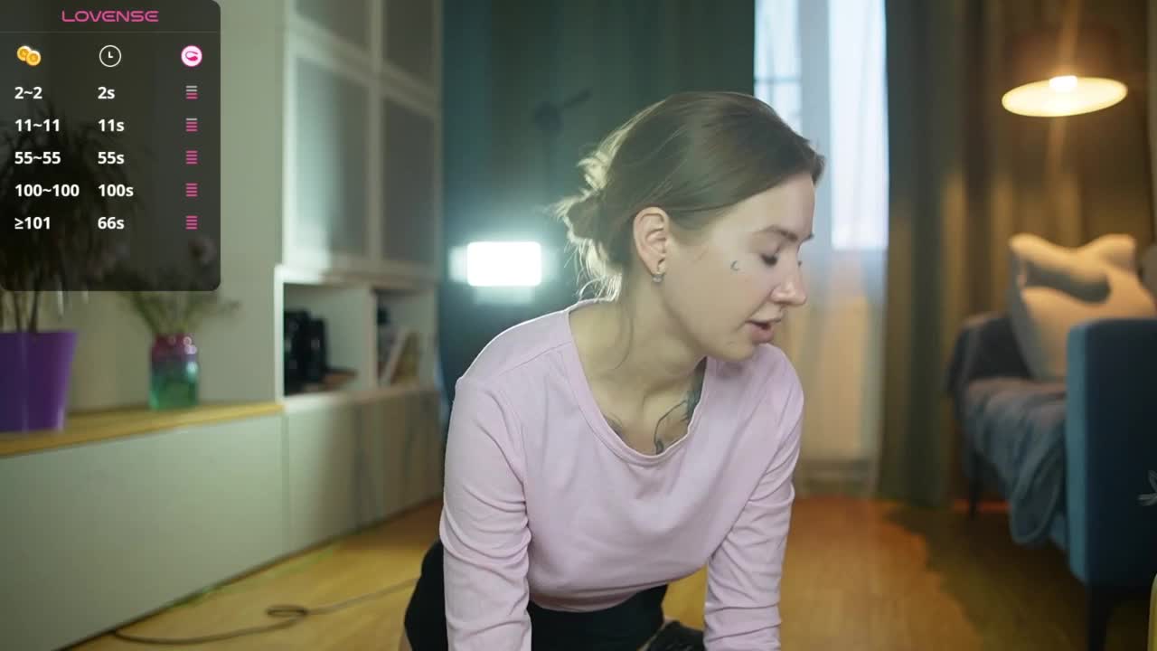 mel-collins Cam Model Chat April 1, 2026