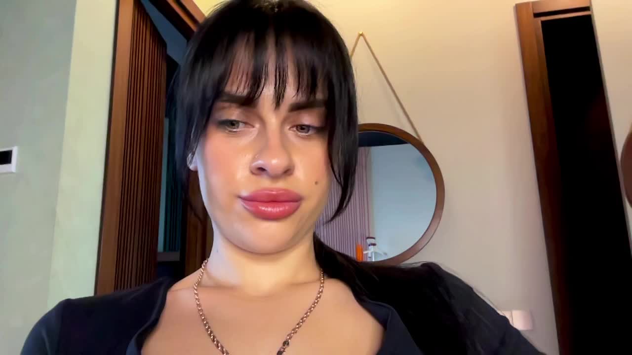 TatiUA Cam Model Chat April 1, 2026