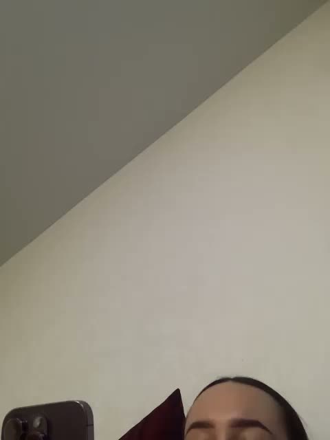 Italianka Cam Model Chat April 1, 2026