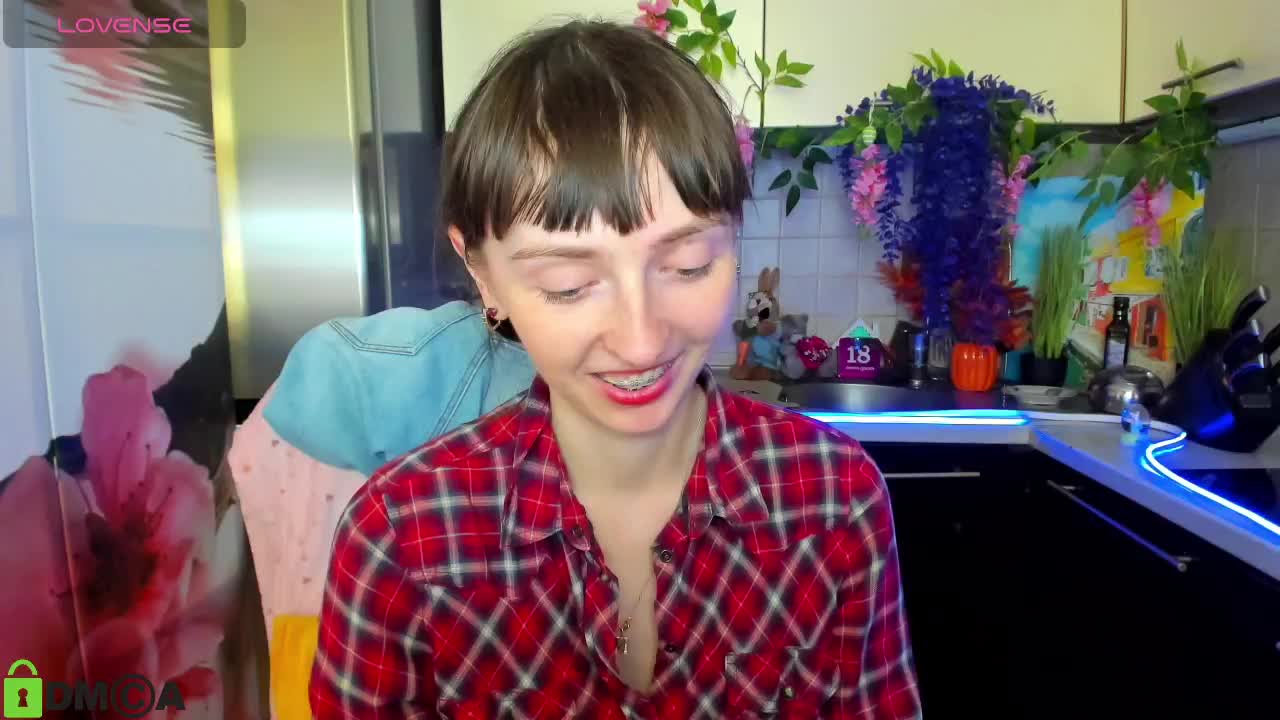 KathelinBrik Cam Model Chat April 1, 2026