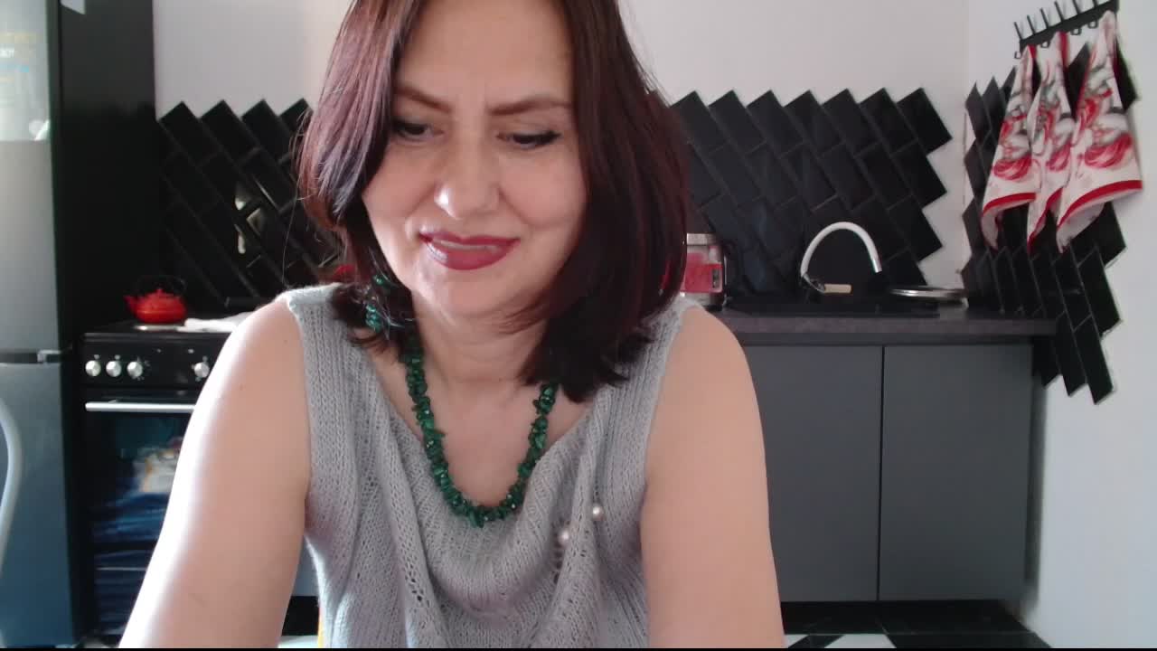 ANGELALADI Cam Model Chat April 1, 2026