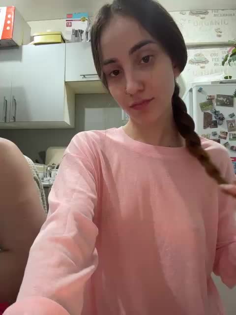 _Sweet_dream_ Cam Model Chat April 1, 2026