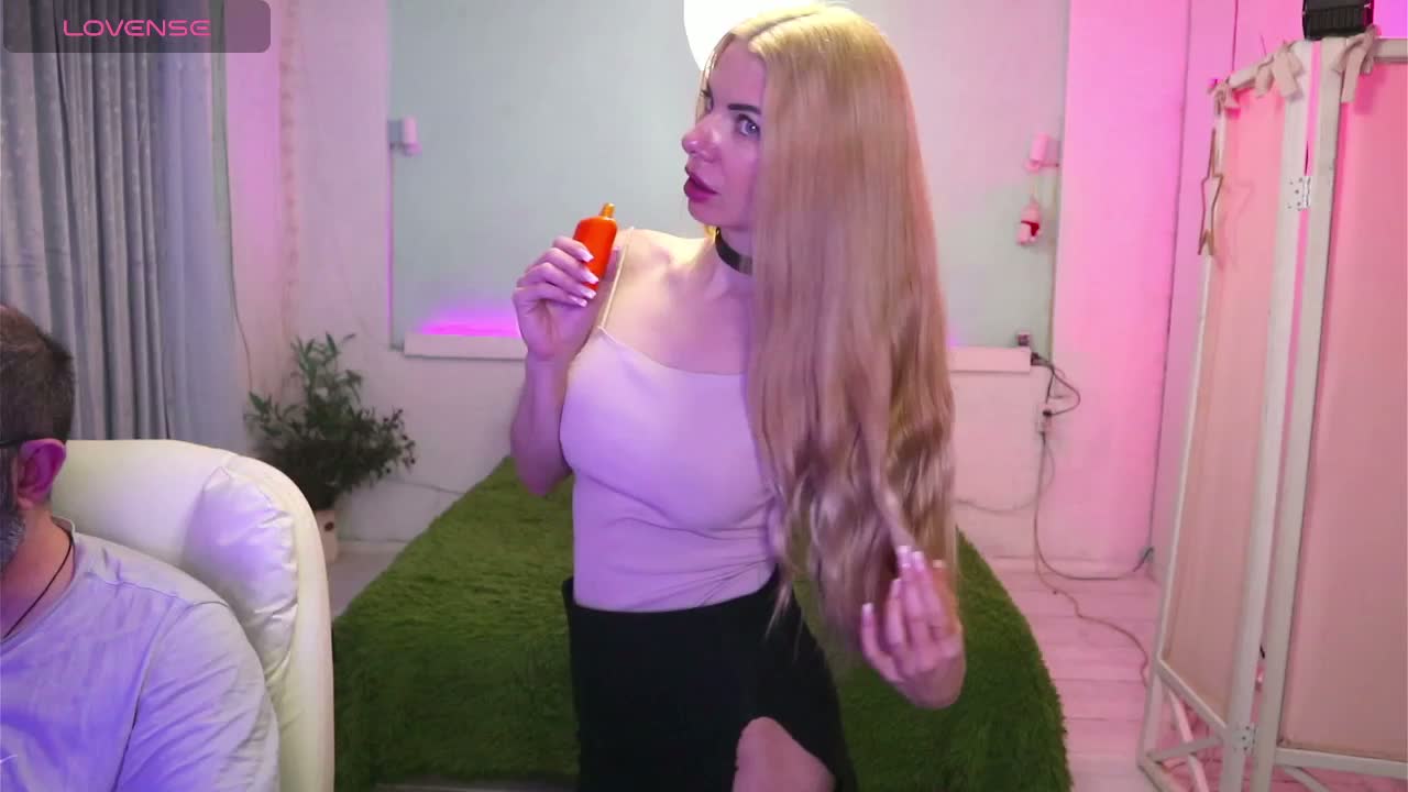 AlisaAleks Cam Model Chat April 1, 2026