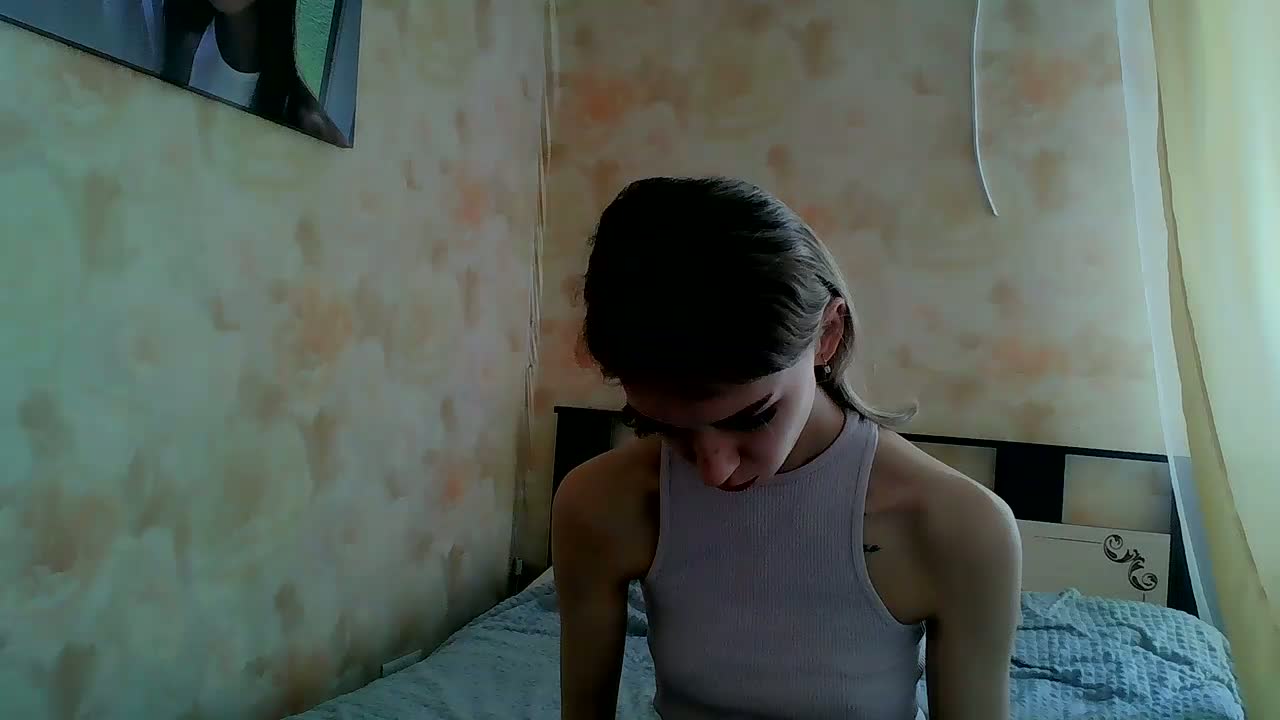 Kiitaa Cam Model Chat April 1, 2026