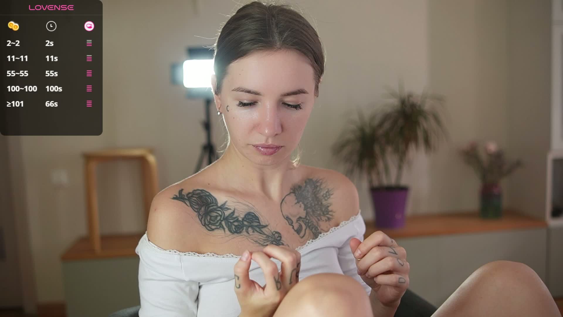 mel-collins Cam Model Chat April 1, 2026