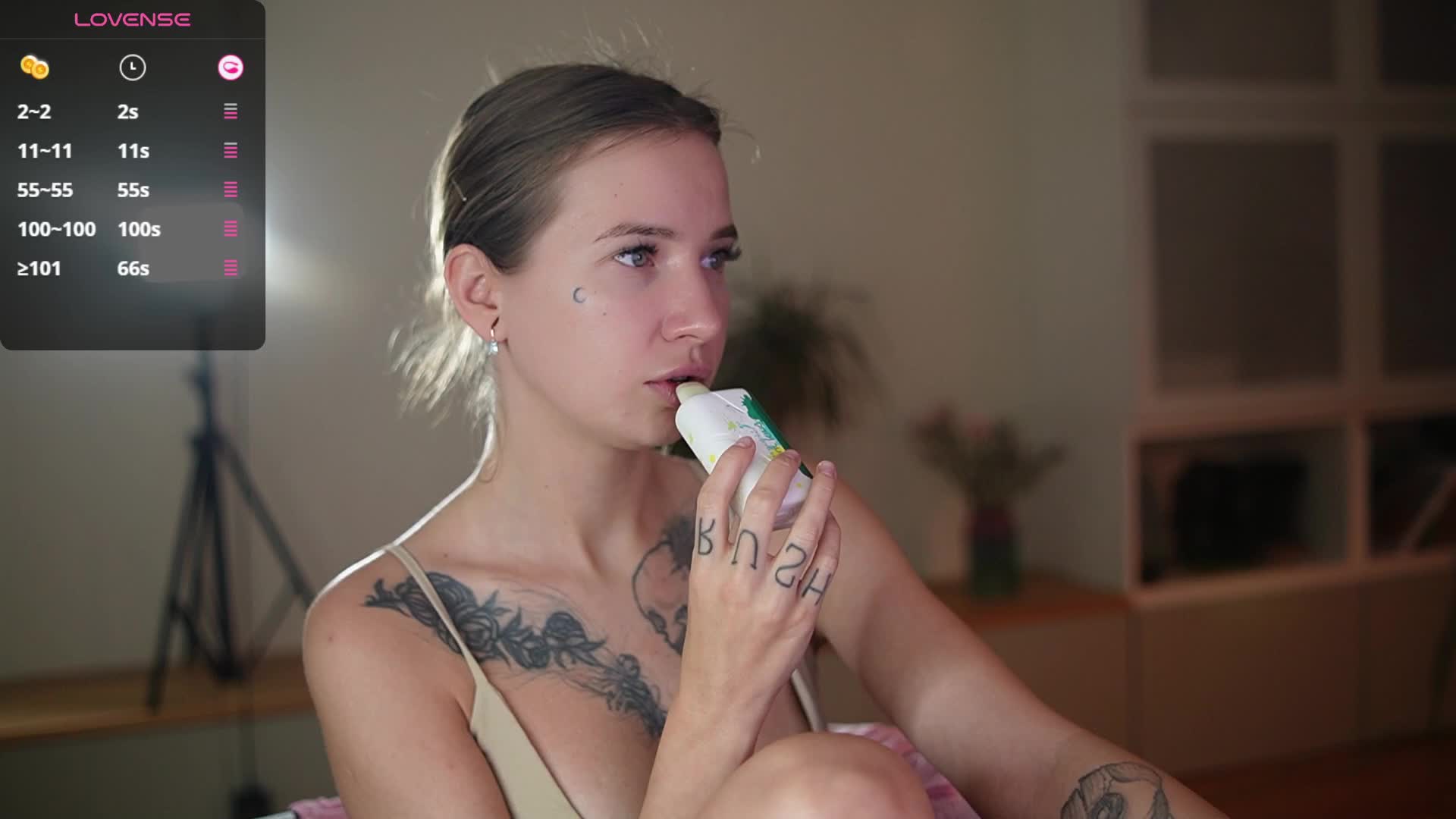 mel-collins Cam Model Chat April 2, 2026