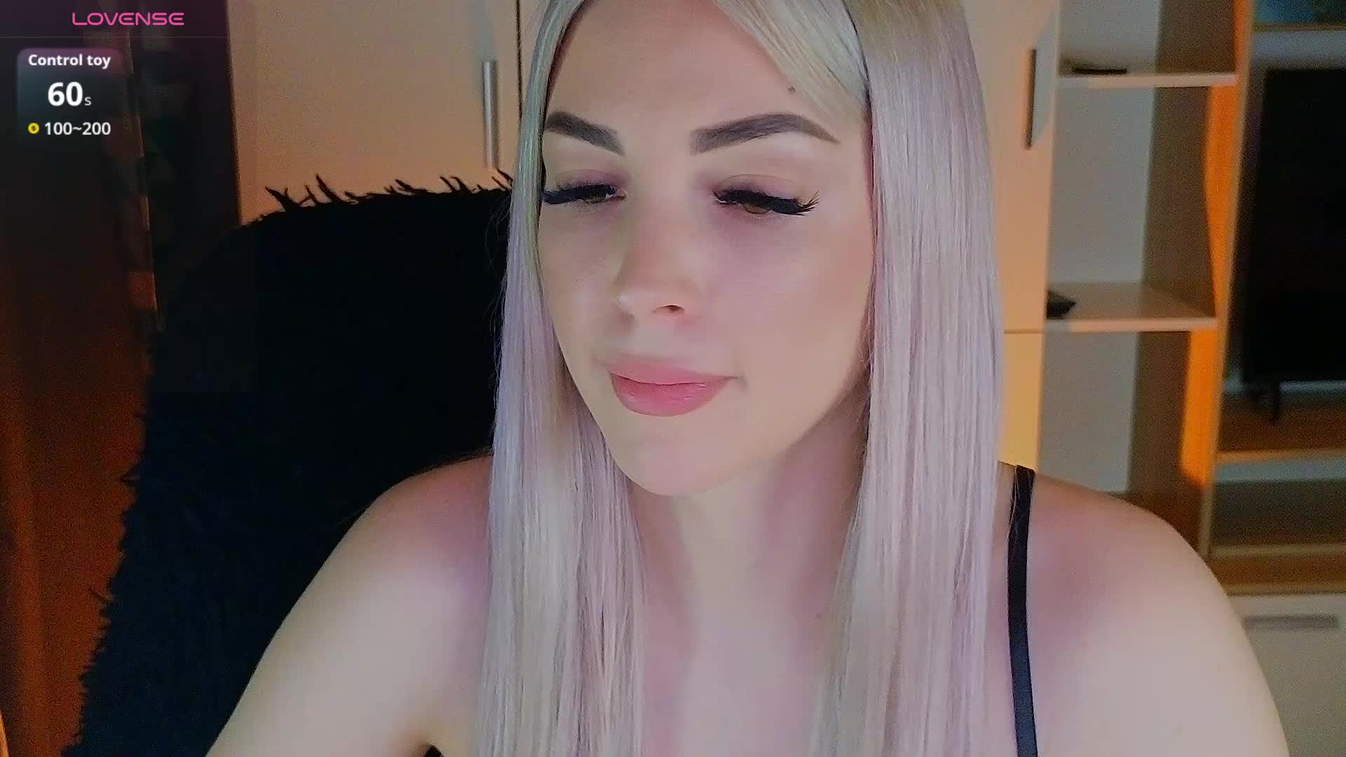 MilanaOmgReal Cam Model Chat April 2, 2026