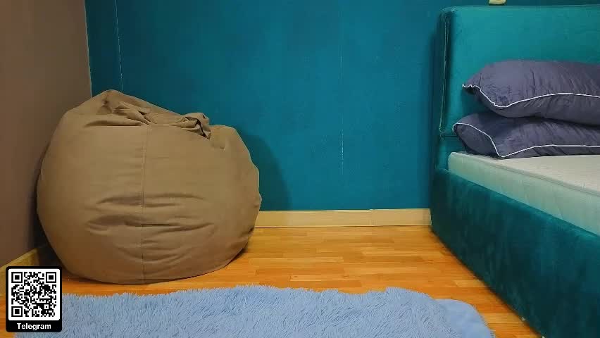 honeyyy_bunny Cam Model Chat April 2, 2026