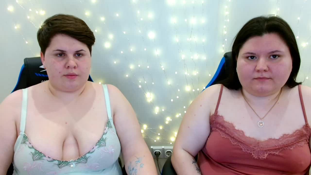 BeckyAndEllen Cam Model Chat April 2, 2026