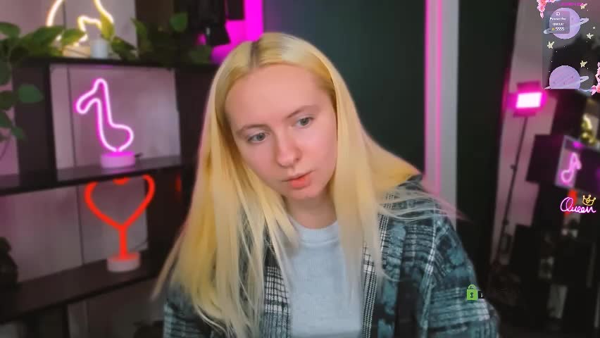 mila_glow Cam Model Chat April 2, 2026