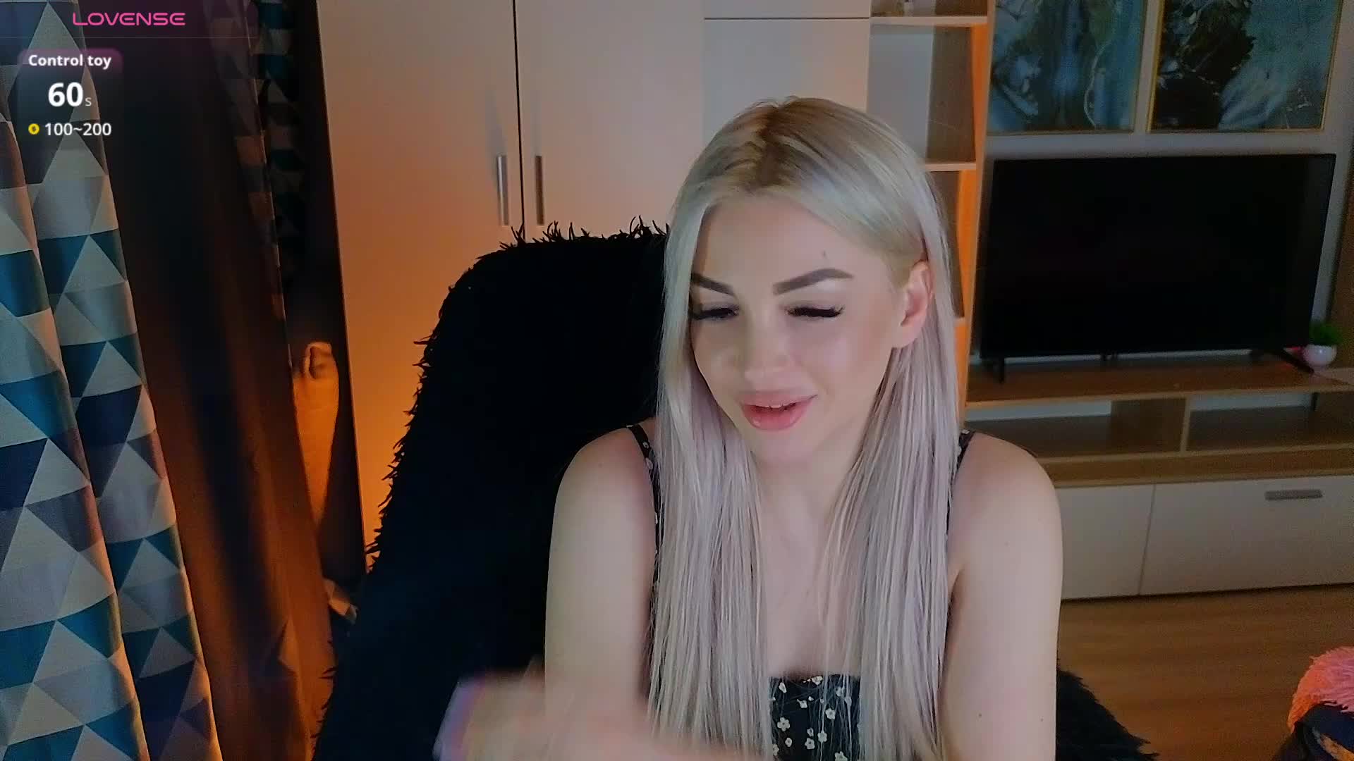 MilanaOmgReal Cam Model Chat April 2, 2026