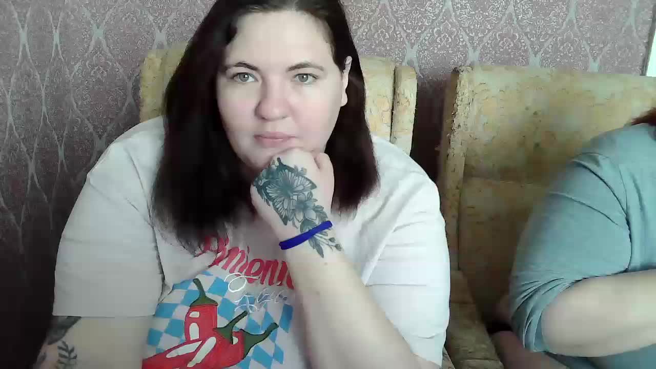 HollyXEva Cam Model Chat April 2, 2026