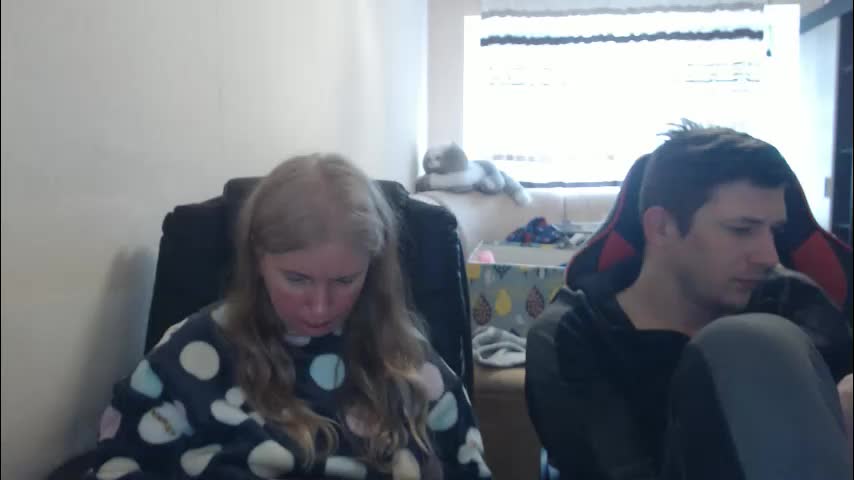 jenisandpeter Cam Model Chat April 3, 2026