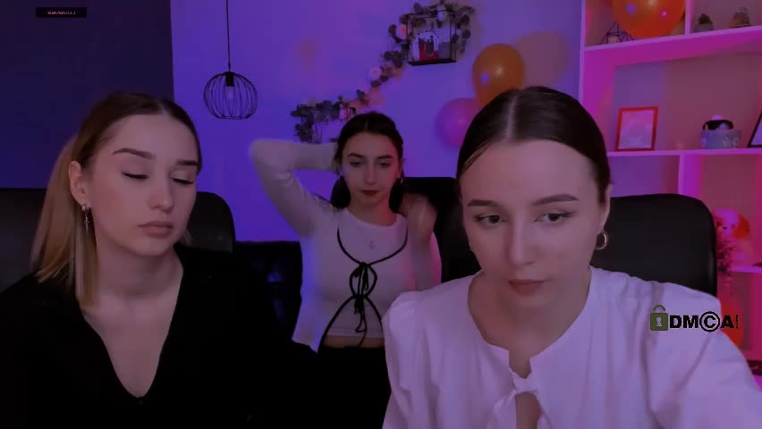 _mila_fire Cam Model Chat April 3, 2026