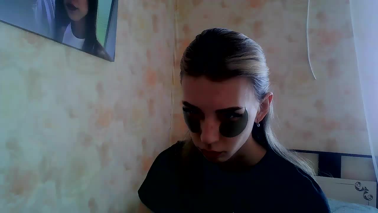 Kiitaa Cam Model Chat April 3, 2026