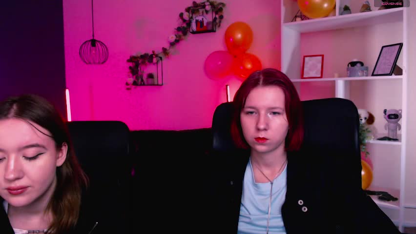 lizzie_boom Cam Model Chat April 3, 2026
