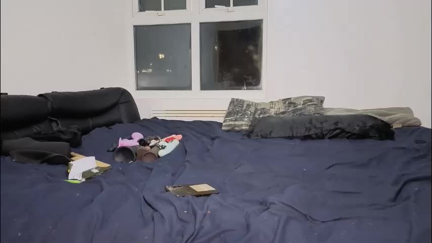 emliyjamesmjb Cam Model Chat April 3, 2026