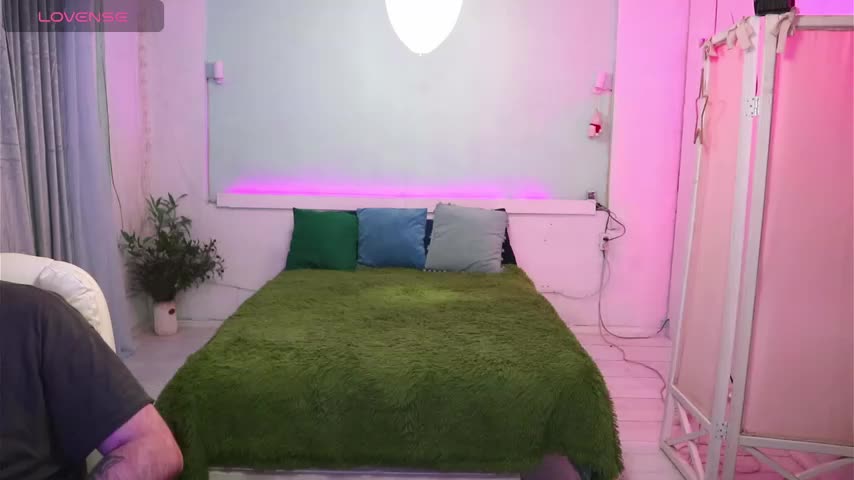 AlisaAleksandr Cam Model Chat April 3, 2026