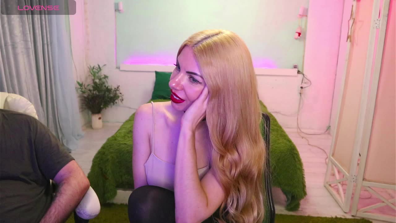 AlisaAleks Cam Model Chat April 3, 2026