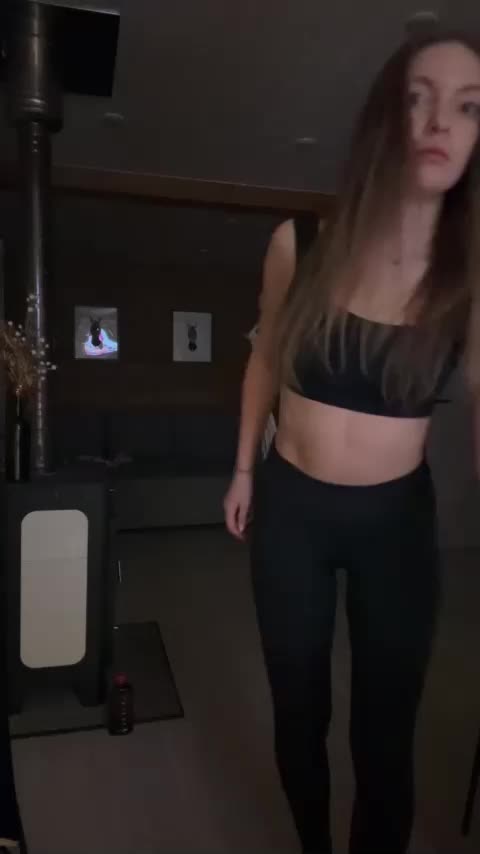 Tom-and-Jenny Cam Model Chat April 3, 2026