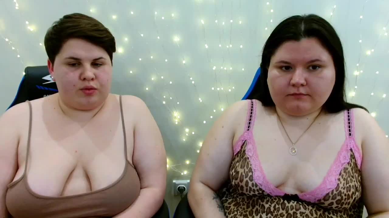 BeckyAndEllen Cam Model Chat April 3, 2026