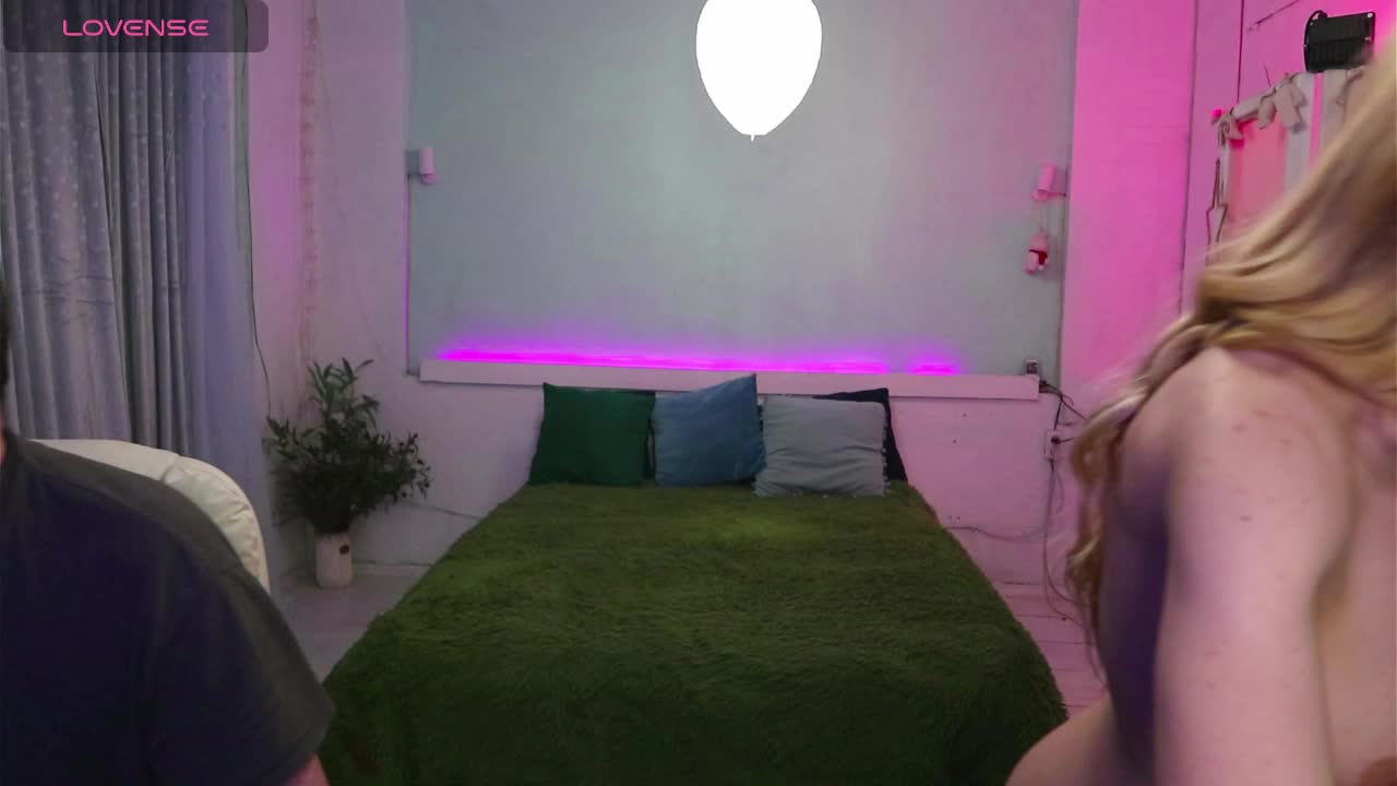 AlisaAleks Cam Model Chat April 3, 2026