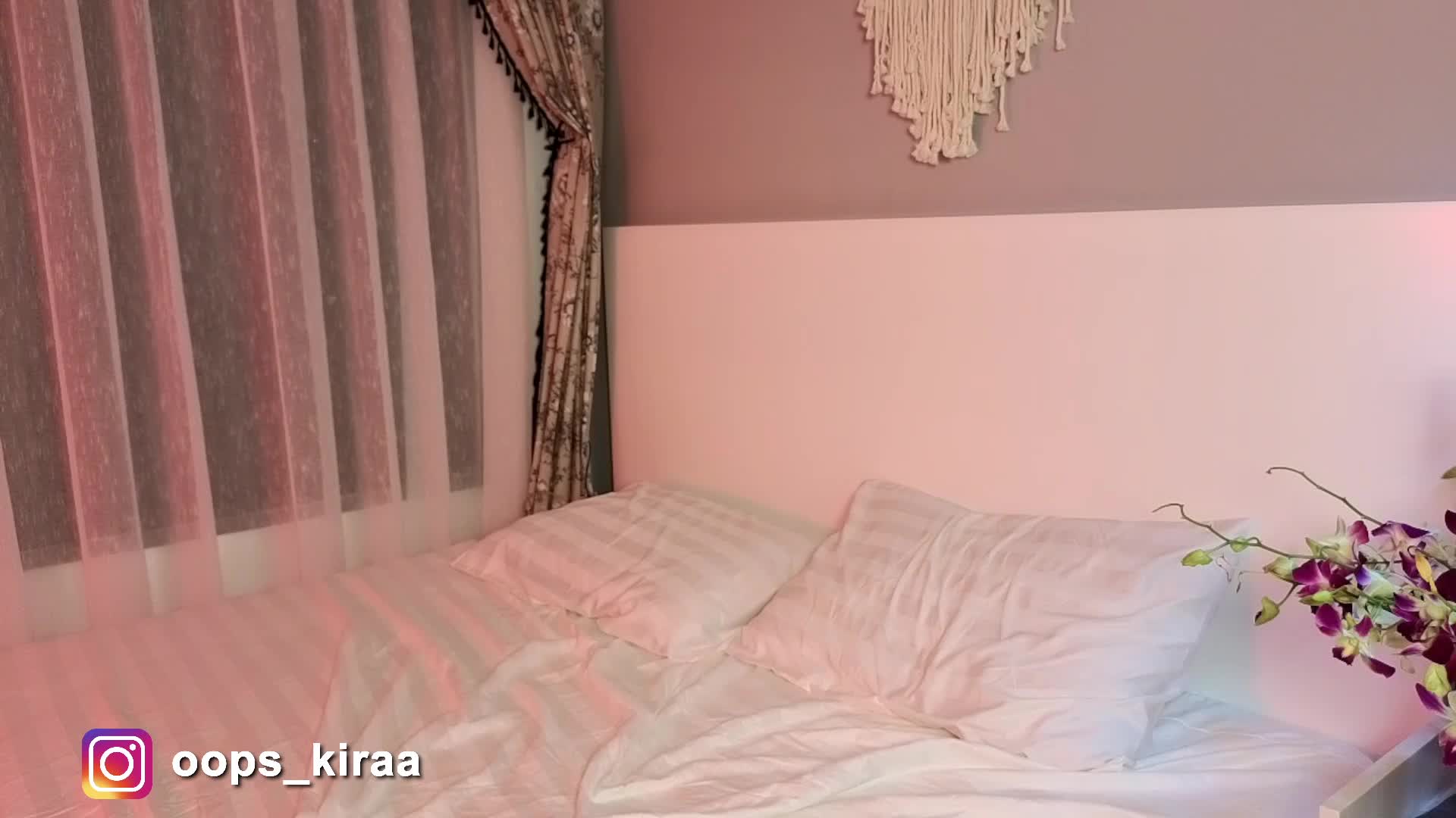 Oops_kiraa Cam Model Chat April 3, 2026