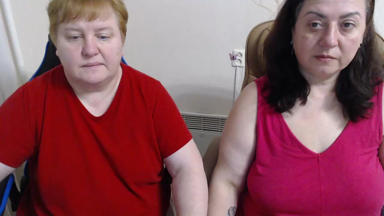 XMollyJaneEX Cam Model Chat April 3, 2026