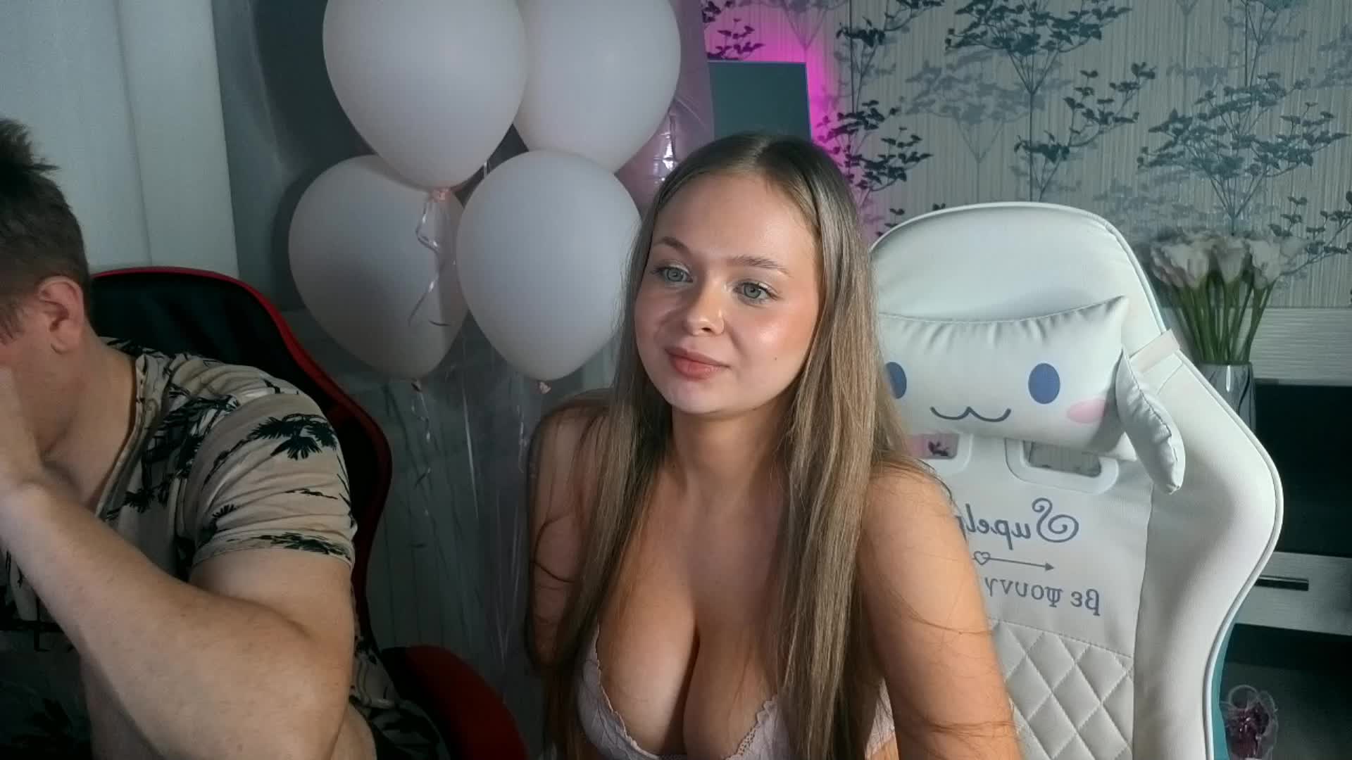 Cornflakes Cam Model Chat April 3, 2026