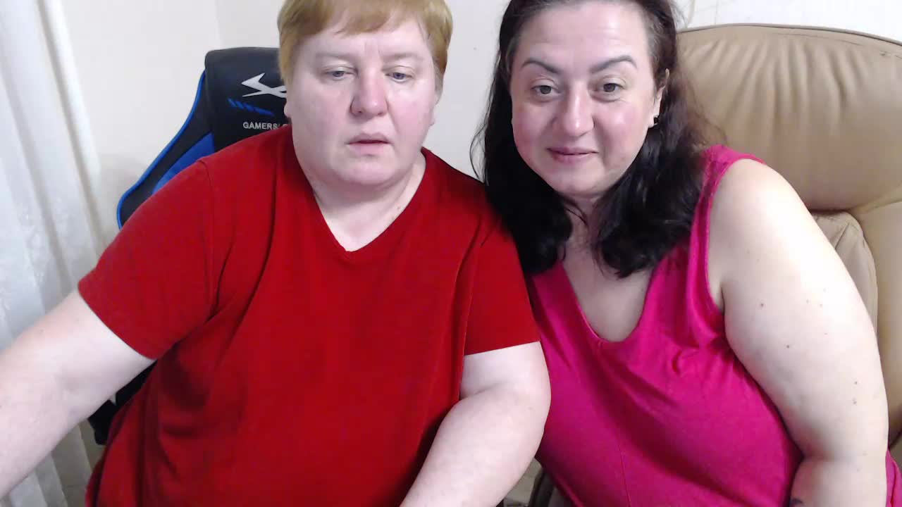 XMollyJaneEX Cam Model Chat April 3, 2026
